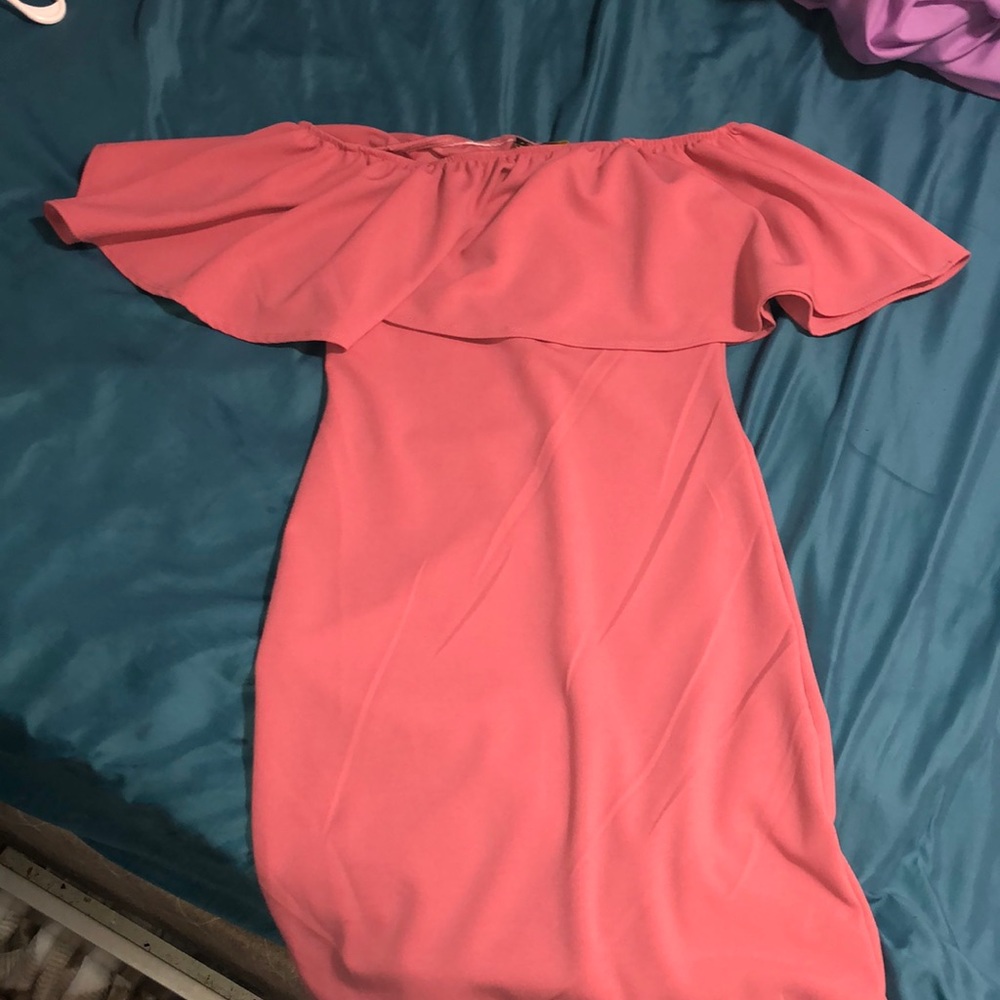 Off the shoulder body dress